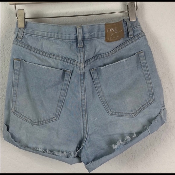 One Teaspoon Outlaws Wilde High Rise Jean Shorts - Picture 4 of 6